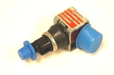 NEW ASCO USM8260100 120/60INT VALVE USM8260100