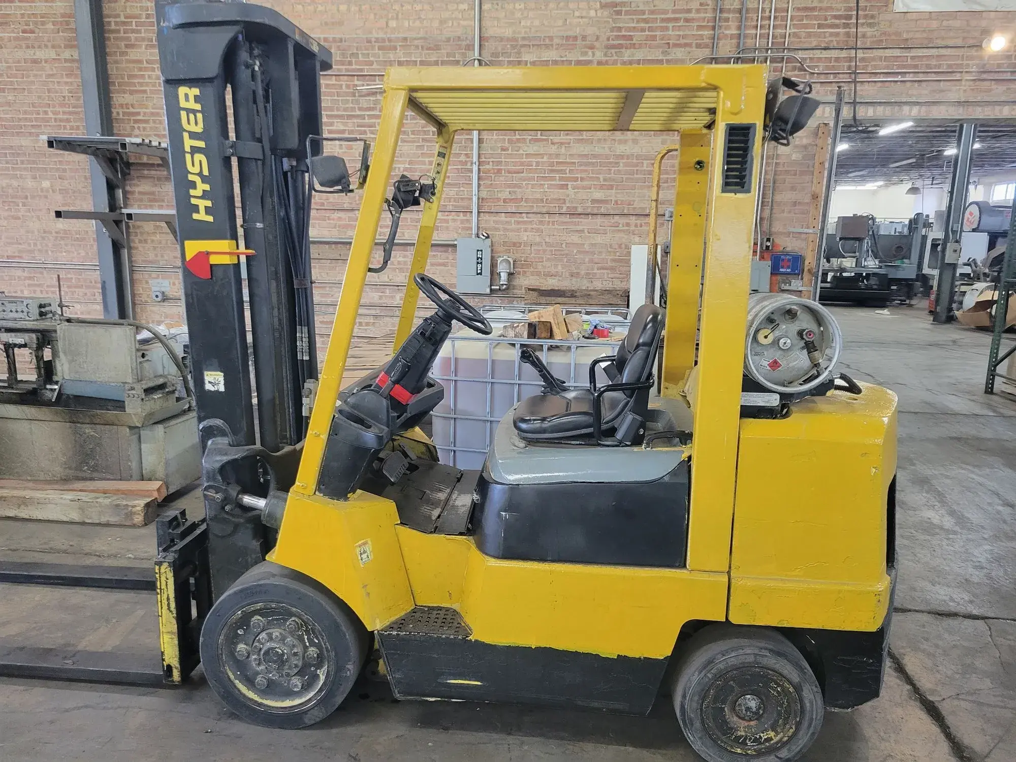 Used HYSTER S80XM Misc Forklifts Illinois US | Aucto #1421906