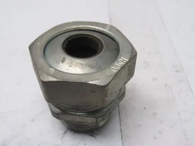 Raco Cord Grip Connector 1" NPT 0.700-0.600 Lot of 16