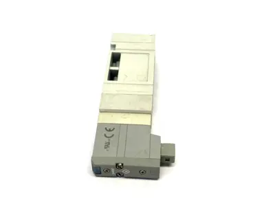 SV2100-5FU | SMC  Pneumatic Solenoid Valve, 2-Position Single - Used