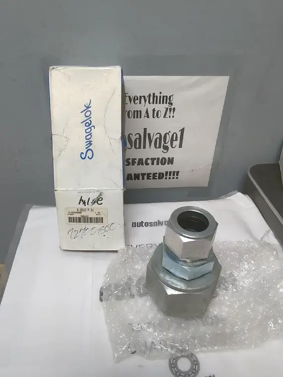 New | in-Stock SWAGELOK S-2000-R-32 Speed Reducers | Surplus Asset Holdings #1227678