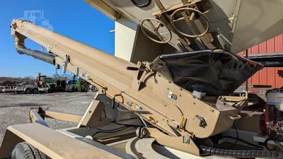USED 2012 UNVERFERTH 3750