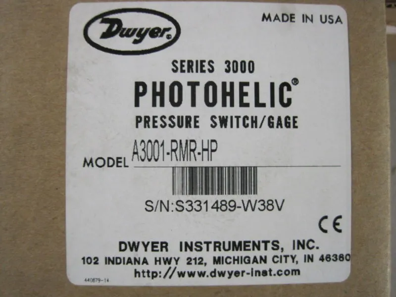 NEW DWYER A3001-RMR-HP PHOTOHELIC SERIES 3000