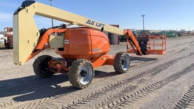 USED 2023 JLG 600 AJ