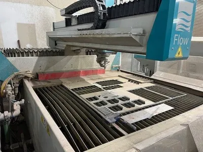 2019 FLOW MACH 200 1313 PIVOT WATER JET CUTTING, CNC | Machinery Network (3)