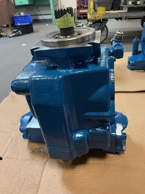 Used VICKERS PVH131C-RF-3S-10-CM7-31 Pumps | Surplus Asset Holdings #1206256