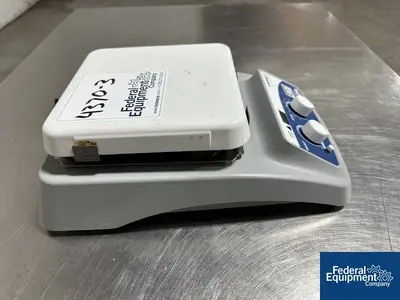 USED VWR VWR 7" x 7" Ceramic Top Digital Hot Plate / Stirrer
