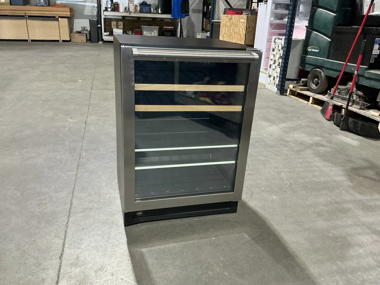 Used VINOTEMP EL-24THWB Undercounter Refrigerators Michigan US | Miedema Asset Management Group #1476198