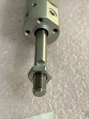 NEW SMC CDG1BA20-200Z