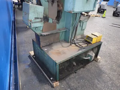 Used THE HILL ACME COMPANY NO 4 Ironworkers Ohio US | HGR 24 #869619