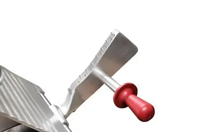 13-inch Blade Gear-Driven Automatic Slicer - SEE VIDEO