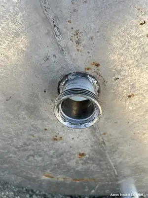 Used 3,400 Gallon (14,000 Liter) Vertical 304 Stainless Steel Tank