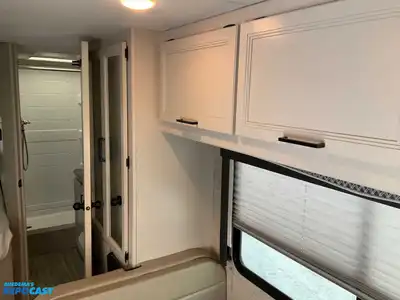 USED 2022 FORD /THOR MOTOR COACH E-350 SUPER DUTY FOUR WINDS 22E