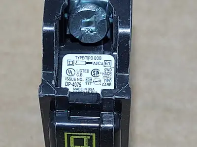 Used SQUARE D QOB115 Switchgears British Columbia CA | Lenmark #1438697