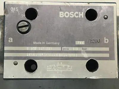 USED BOSCH 0 810 001 731