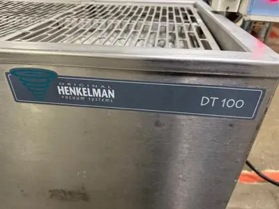 Ultra Source Ultravac 880 vacuum packager & Henkelman DT 100 diptank