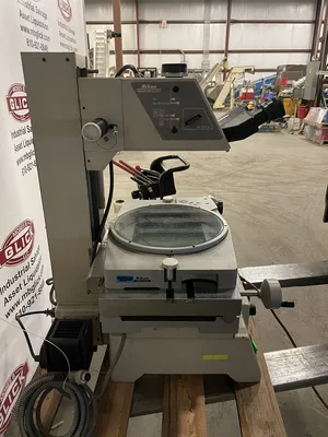 Nikon Measurescope 20 Laboratory/Toolmakers Microscope