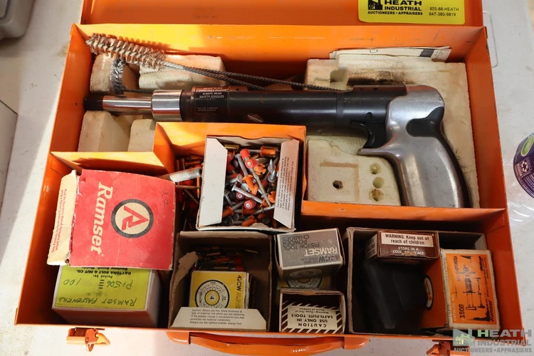 Used _UNKNOWN_ RAMSET PISTON TYPE FASTENING TOOL 4160 MARK II WITH BITS IN CASE Nailers Illinois US | Heath Industrial Auction Services #1462318