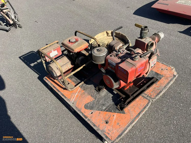 Used HOMELITE GENERATOR AND PUMP Portable Generators Michigan US | Miedema Asset Management Group #1186649