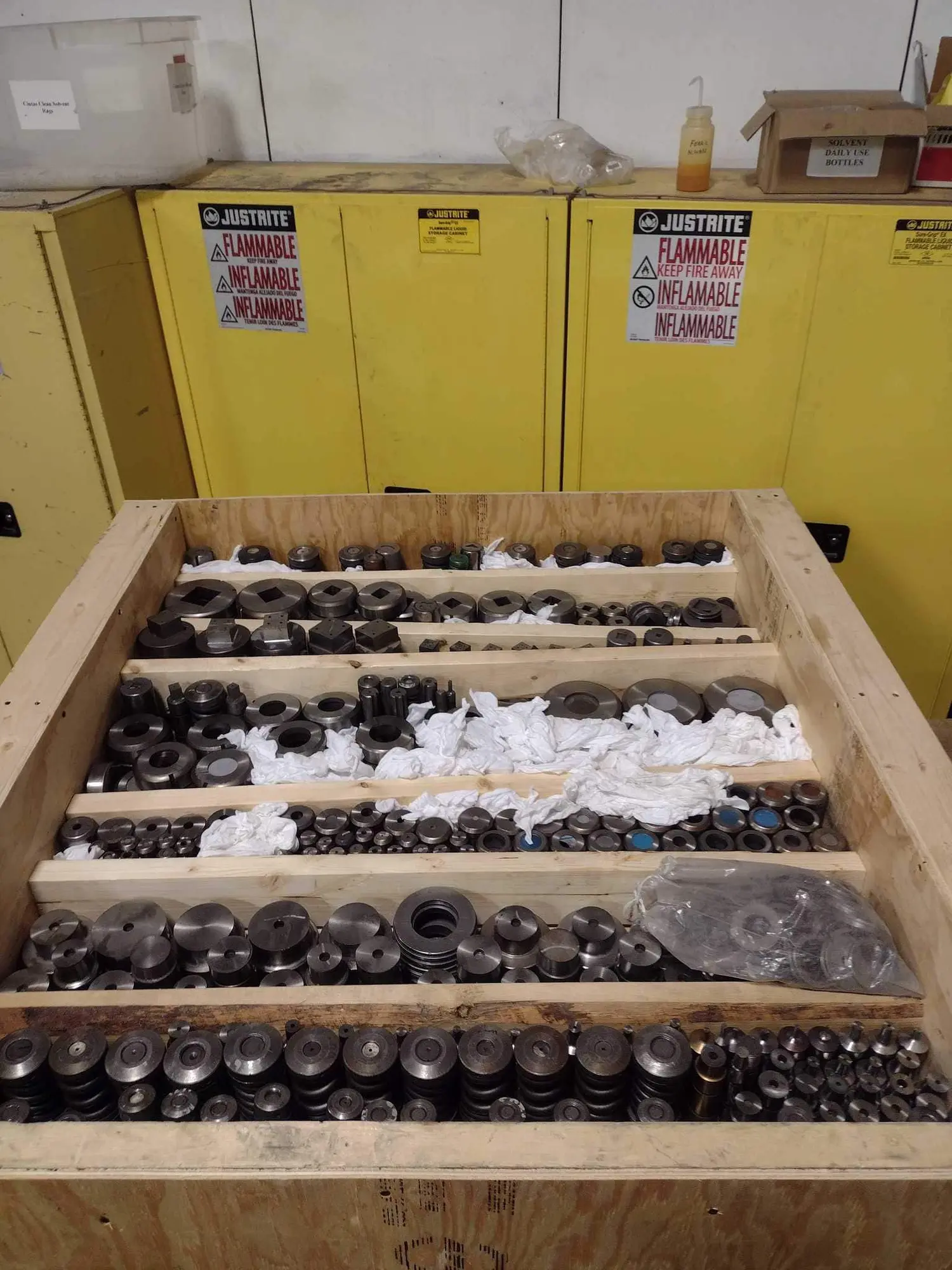 USED 1998 NISSHINBO TOOLING