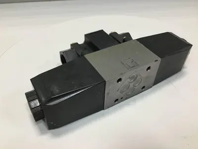 USED VICKERS DG4VC36CMPS2H750JA100