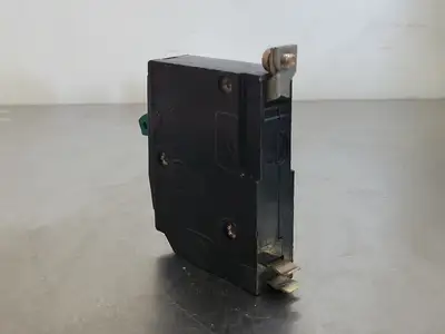 USED SQUARE D QOB120