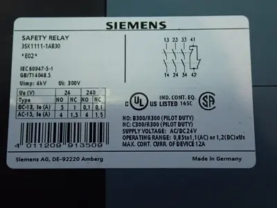USED SIEMENS 3SK11111AB30