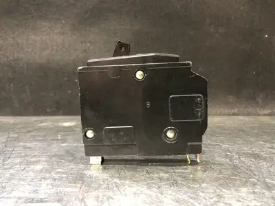 NEW SQUARE D QO150
