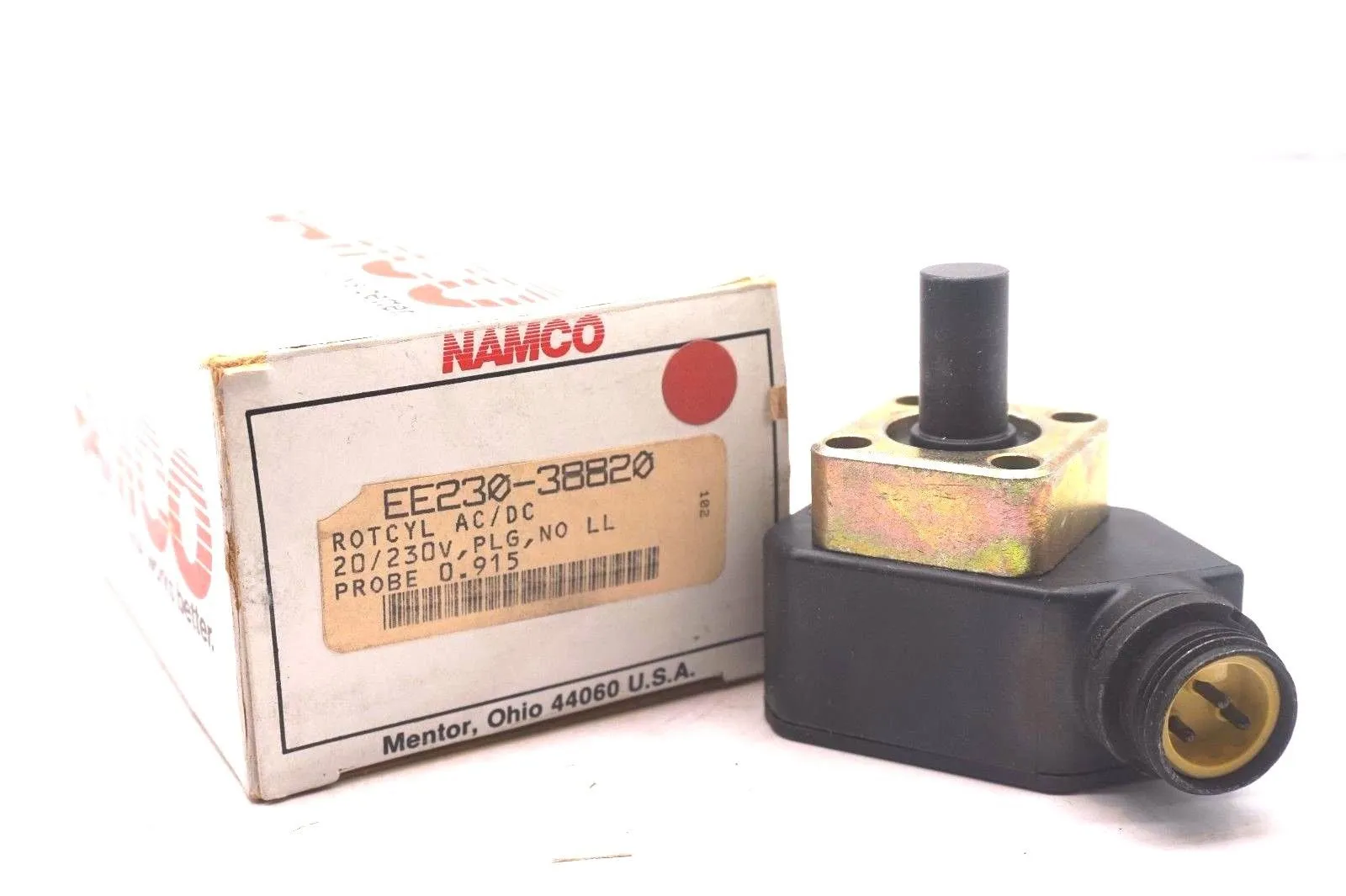 NEW NAMCO EE230-38820 PROXIMITY SWITCH EE23038820