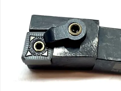 USED KENNAMETAL TURNING TOOLHOLDER 16MM SHANK CNMG 432