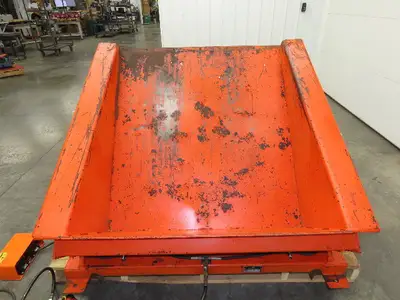 Presto TZ44-20 Container Tilter Tipper 45° 2000lbs 120V 44x48" Top Tote Drive On