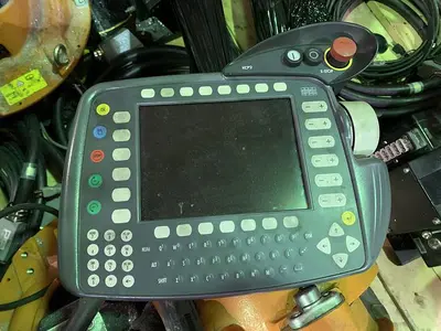 Used 2006 KUKA KR 6 ARC Robots Michigan US | Aucto #1332226