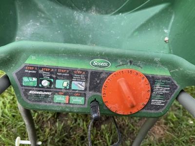 Used _UNKNOWN_ _UNKNOWN_ Broadcast Spreaders Michigan US | Miedema Asset Management Group #1313731