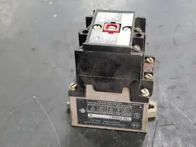 USED ALLEN-BRADLEY 700-P400A1