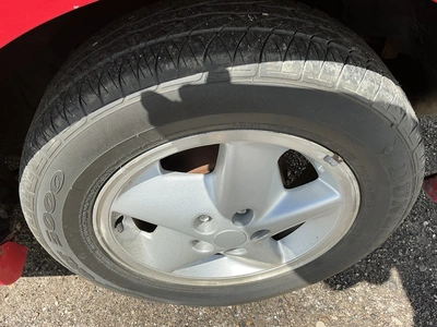 USED 1996 PONTIAC SUNFIRE