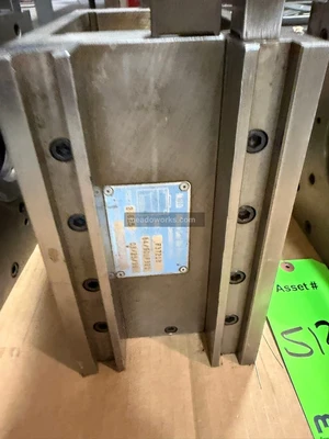 Used Master Unit Die 6731 Injection Molding Parts Illinois US | Meadoworks #1514575