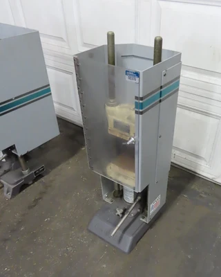 12 ton Carver Hydraulic Press