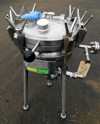 USED RICHARD STIHLER 7 GALLON CONE BOTTOM