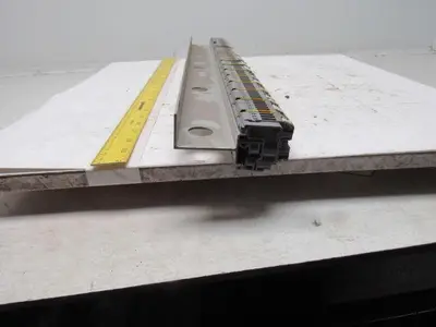 ENTRETEC (90) Gray 5116 Terminal Blocks W/(11) 5116 Grounds lot of 101