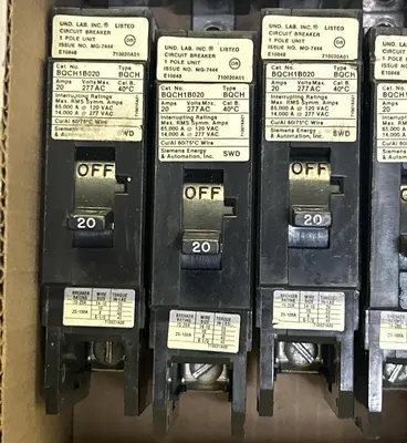 Used SIEMENS BQCH1B020 Miscellaneous Equipment (Electrical & Power) | Surplus Asset Holdings #1200478