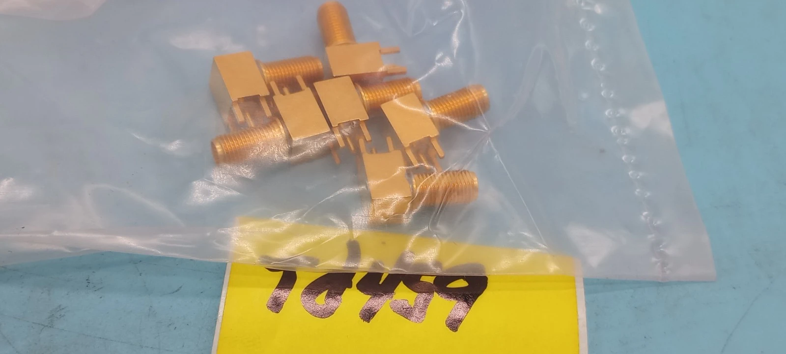 LOT OF 6 GOLD SMA FLANGE RIGHT ANGLE PCB MOUNT FEMALE