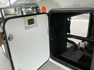 Used 2022 MESA RIDGE 395BHS Campers, Caravans, Motorhomes Michigan US | Miedema Asset Management Group #1372972