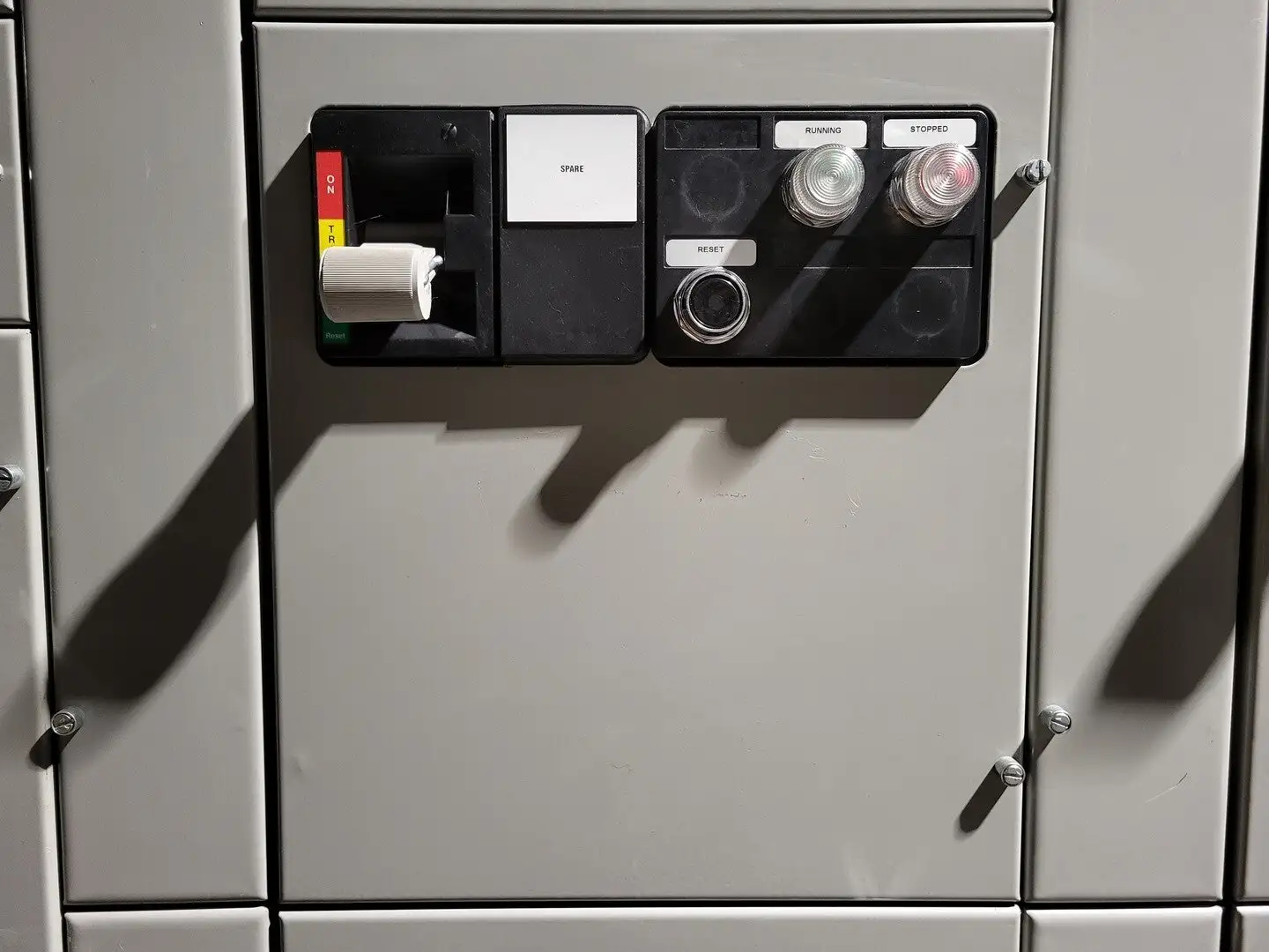 2hp, 600V, 7A, 3-Ph, FVNR Starter, Size 1, (Incomplete Components)