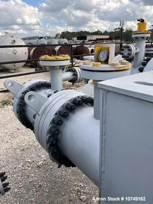 Used Wuxi Chemical Equipment 333 Sq Ft Shell & Tube Heat Exchanger, Duplex 2205, 2023