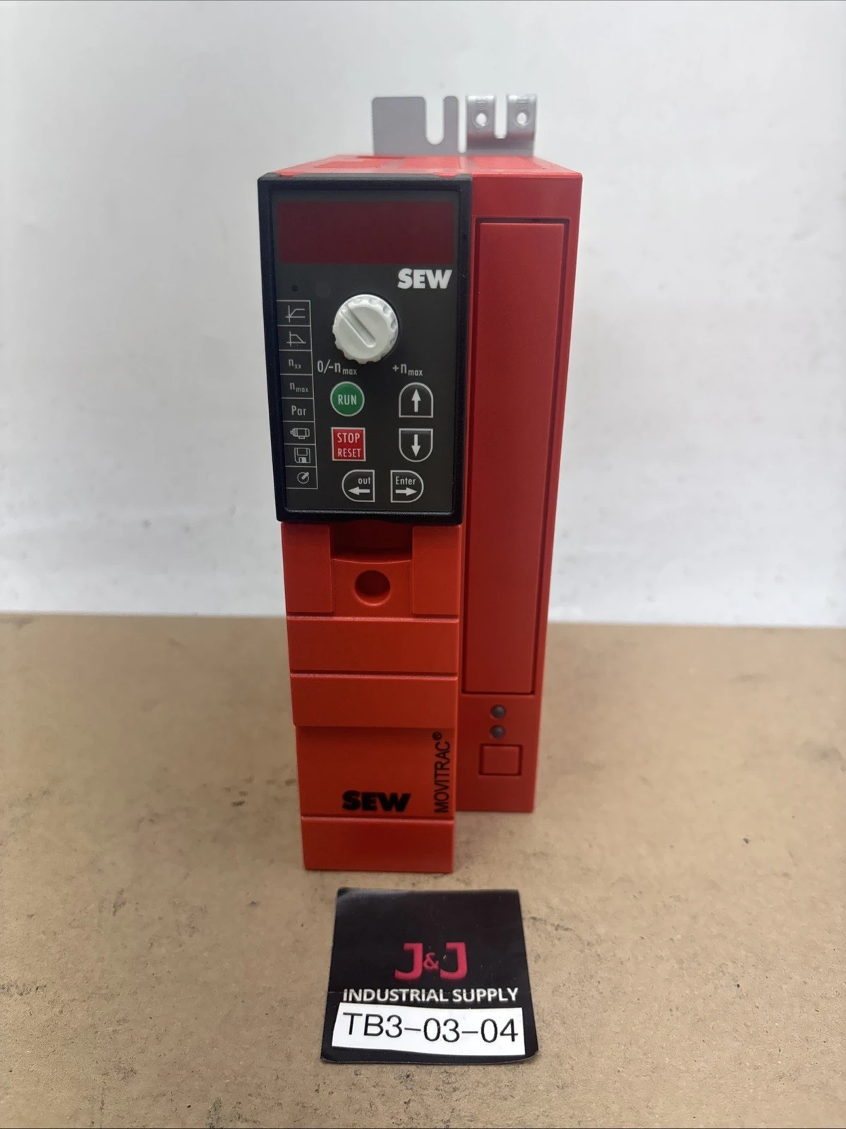 New | in-Stock SEW/EURODRIVE EURODRIVE MC07B0005-5A3-4-00 380-500V 2A Variable Speed Drives Indiana US | J&J Industrial Supply #1550140