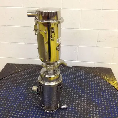 USED METAL FABRICATOR LOADER585