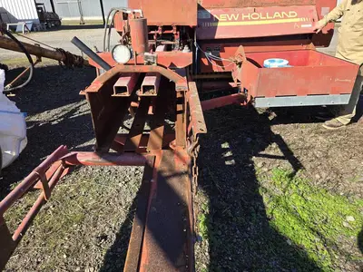 USED 1990 NEW HOLLAND 515