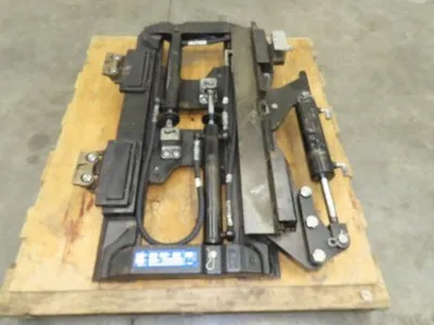 Cascade Forklift Class 3 SideShift Fork Positioner Attachment 20"x 41" W 10000lb