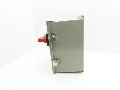 Dematic Manual Motor Circuit Breaker Contactor Disconnect Box 480V 140M-C2E-B40