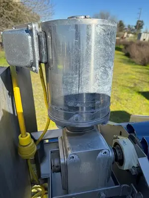 USED F.I.R.M. INC. GREEN ONION ROOT TOPER